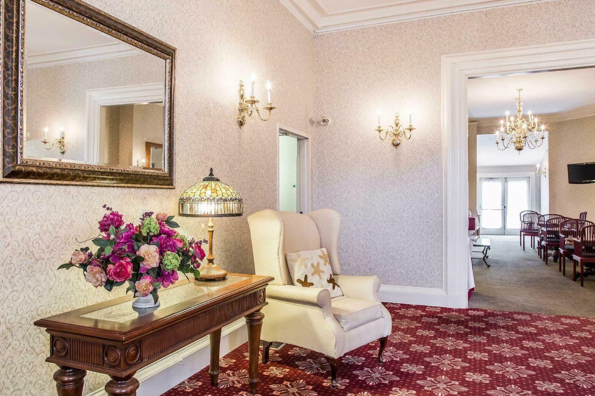 The Carriage House Inn Newport Middletown Eksteriør bilde