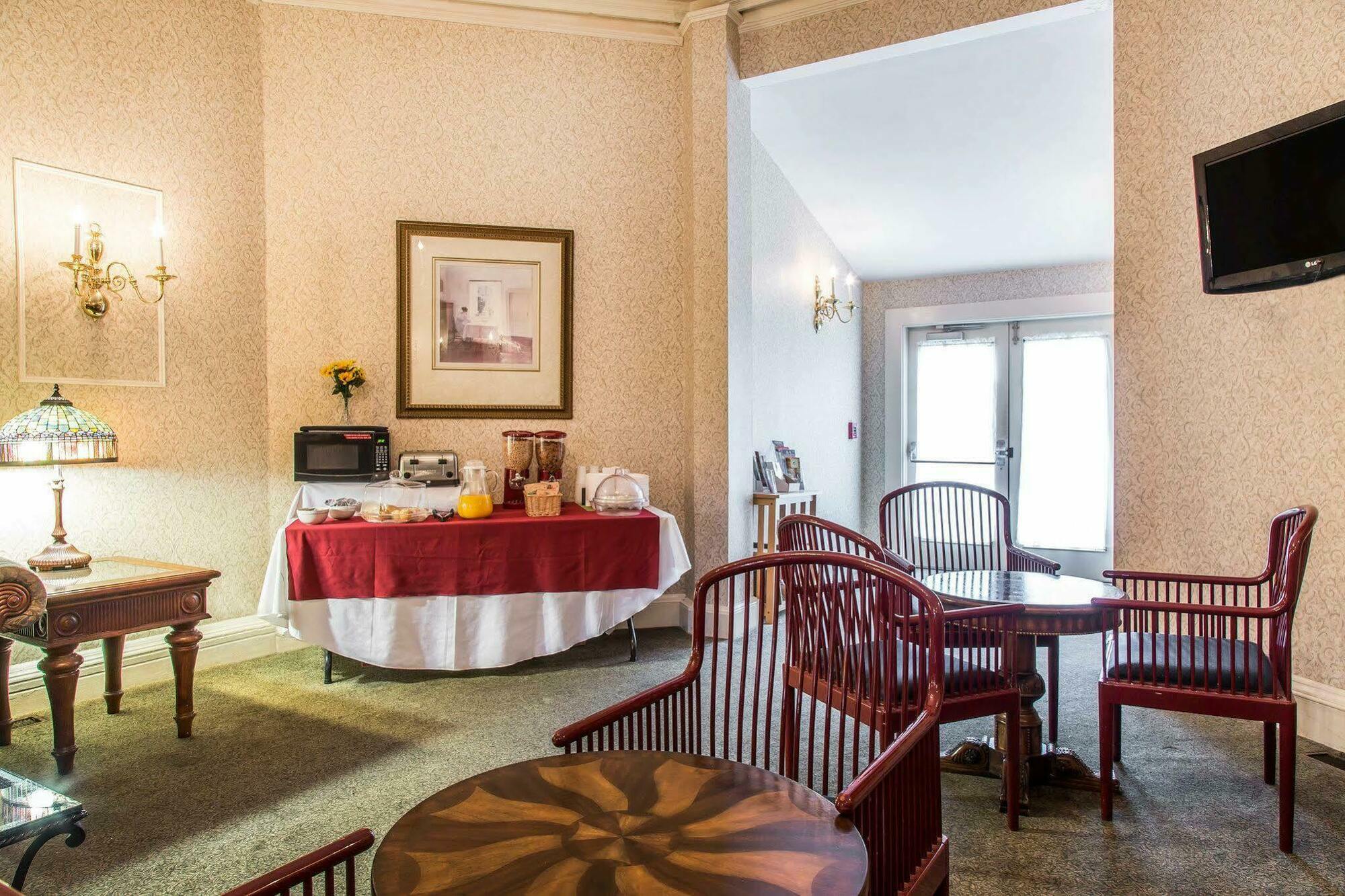 The Carriage House Inn Newport Middletown Eksteriør bilde