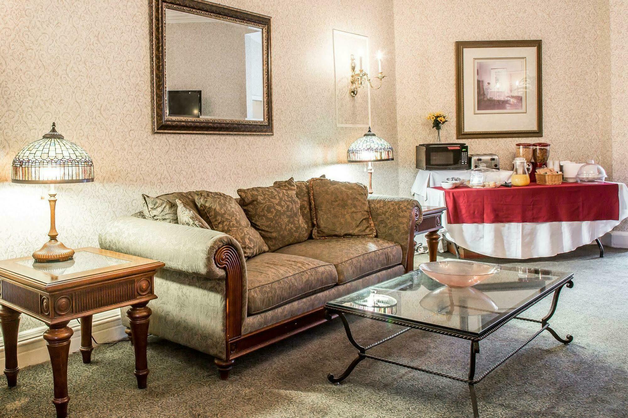 The Carriage House Inn Newport Middletown Eksteriør bilde