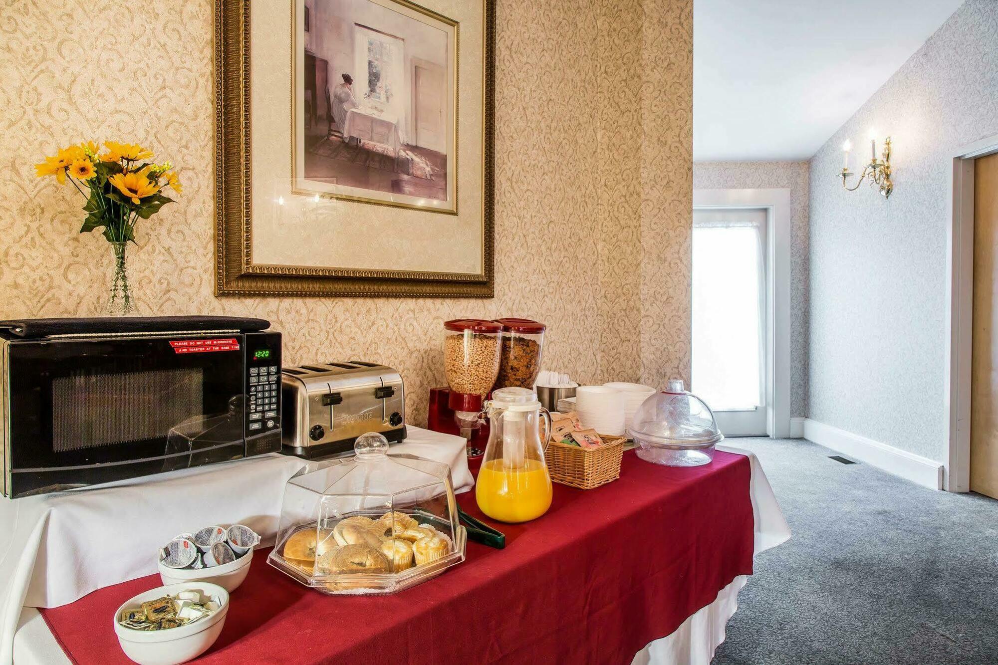 The Carriage House Inn Newport Middletown Eksteriør bilde
